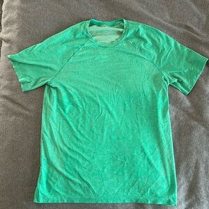 Lululemon metal vent tech short-sleeve